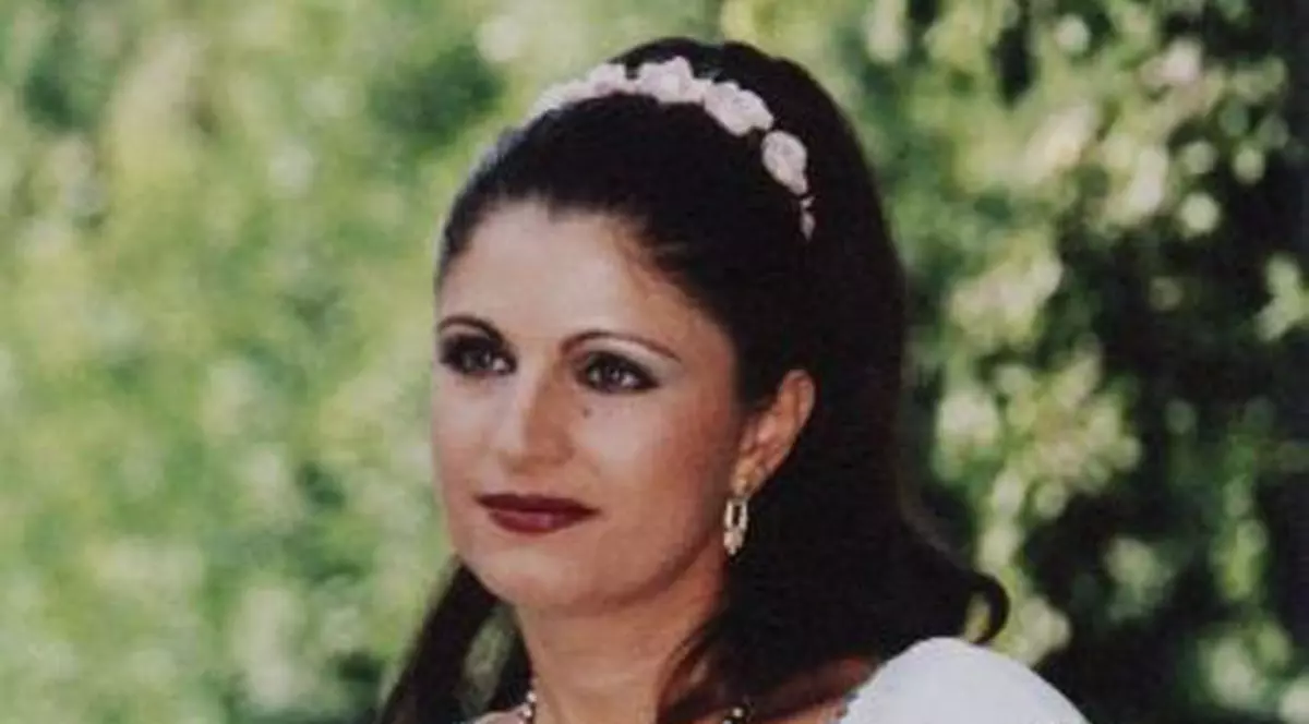 Vezi ce artişti de muzică populară vor cânta mâine în două parcuri din Capitală