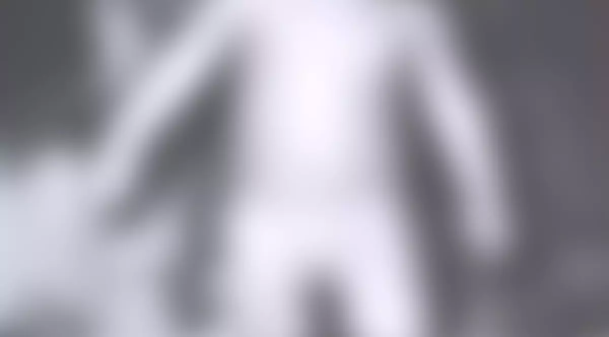 Un actor cunoscut de la noi, fără chiloţi! I se vede tot, tot! | FOTO