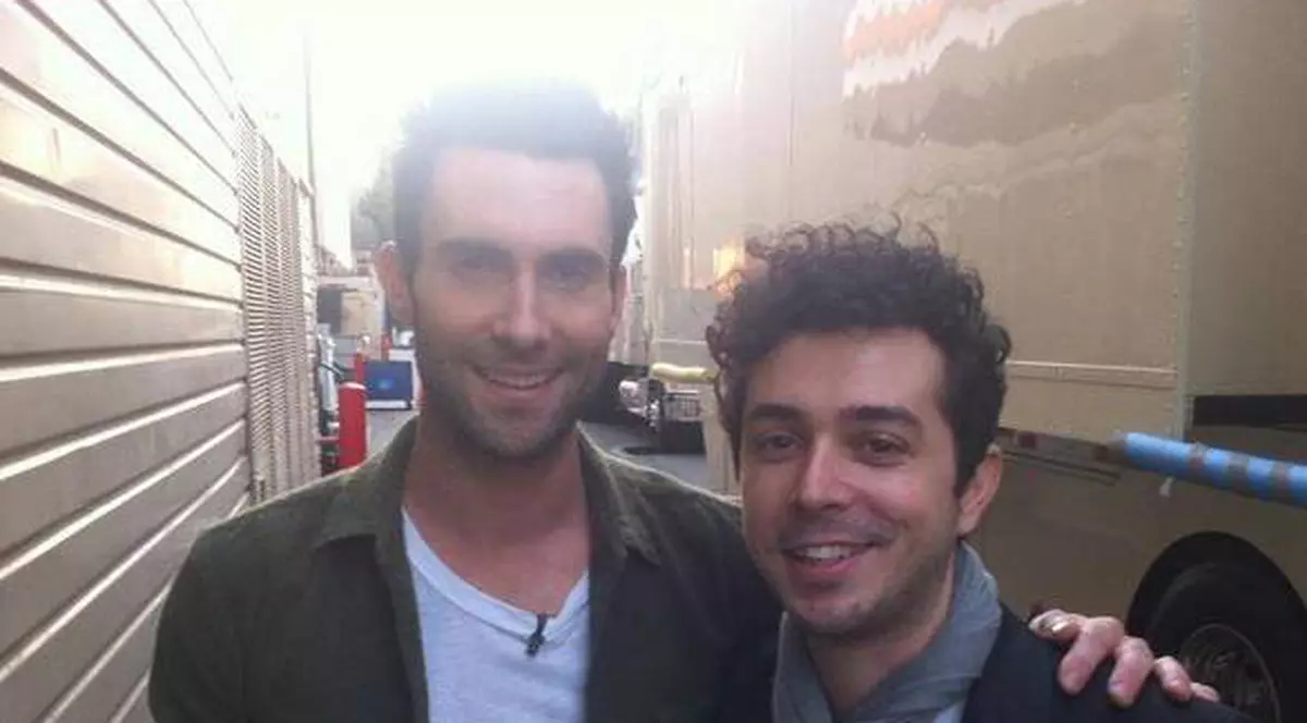 Noul album Maroon 5, pe care se află piesa lui Moga, a fost lansat. Ascultă melodia! | VIDEO