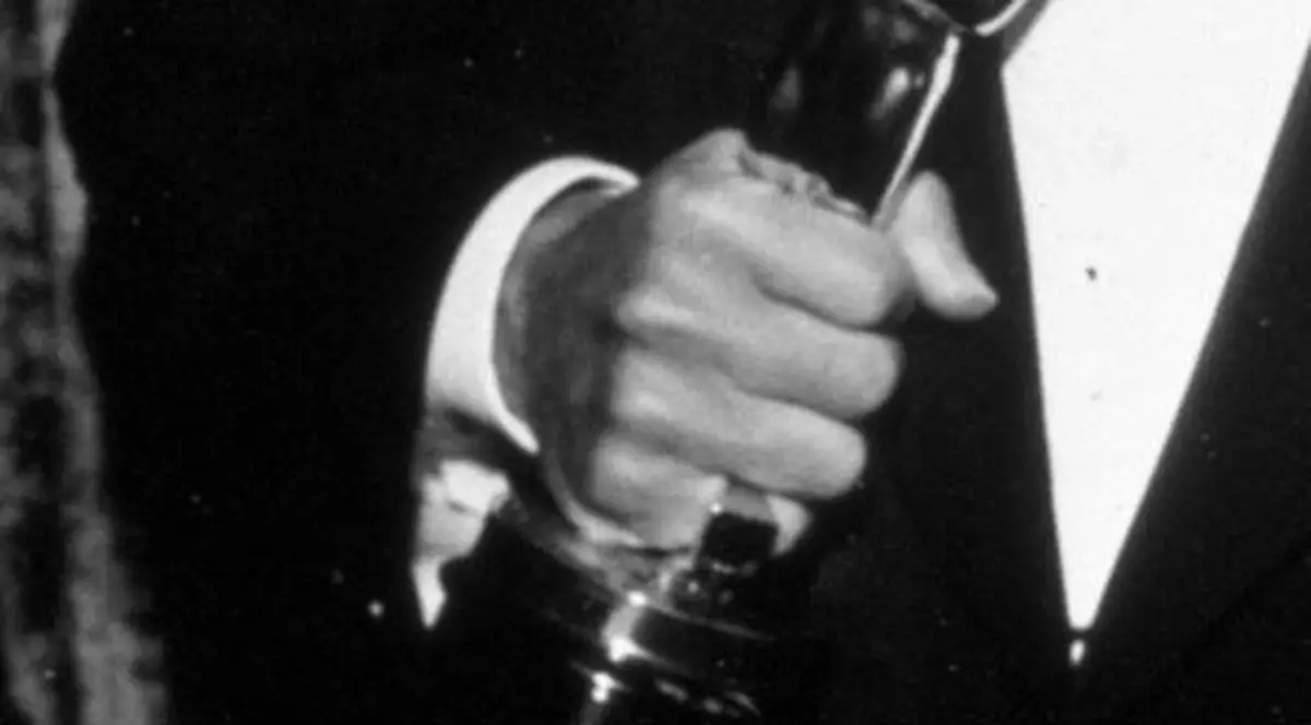 Statueta Oscar câştigată de regizorul filmului "Casablanca", scoasă la licitaţie