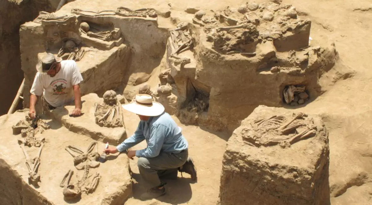 Şocant! Zeci de cadavre de copii, descoperite în Peru! Micuţii, sacrificaţi pentru zei