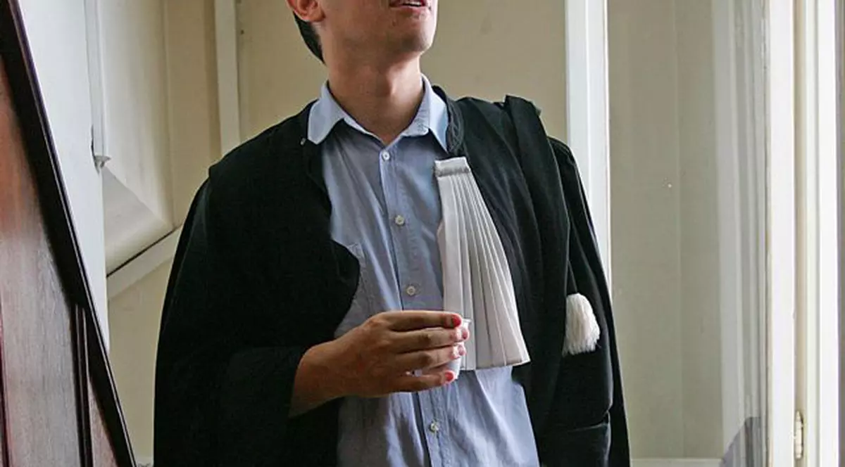 "NICI VORBĂ DE DEMISIE", spune PONTA în miez de noapte, după ce s-a stabilit că a plagiat