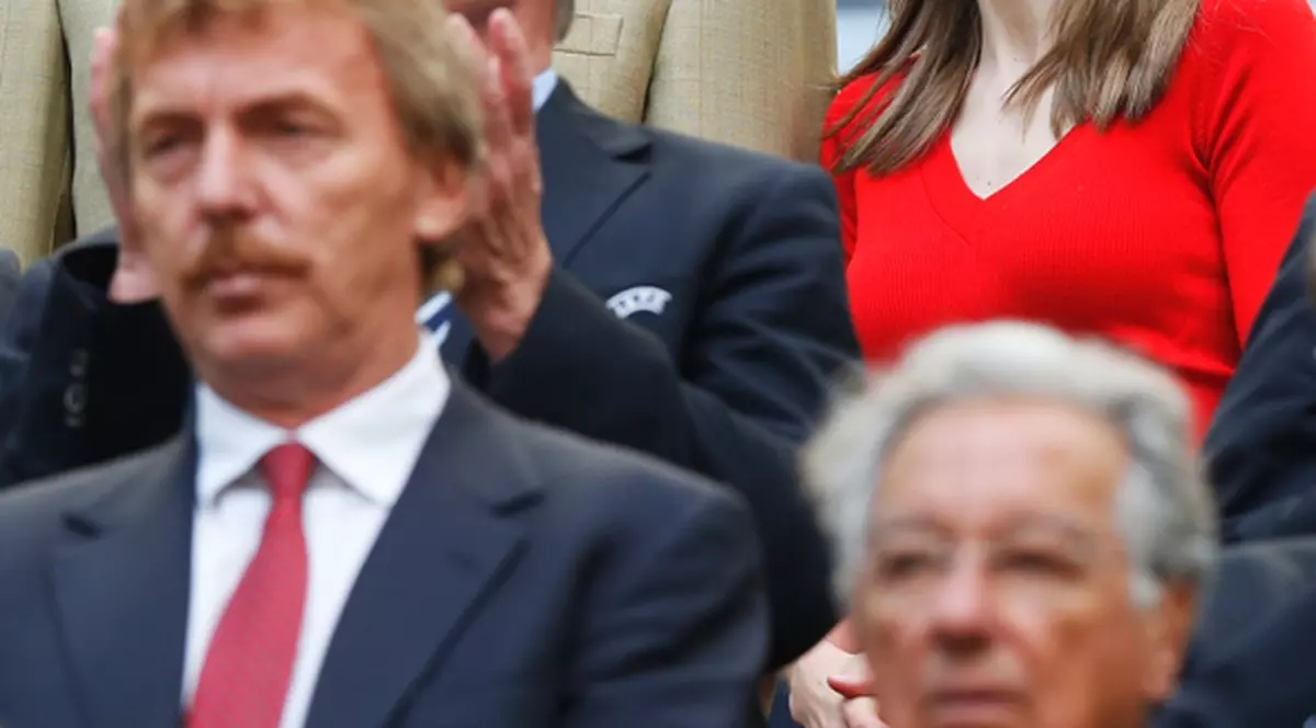 Prinţul Felipe, blat cu premierul Italiei!