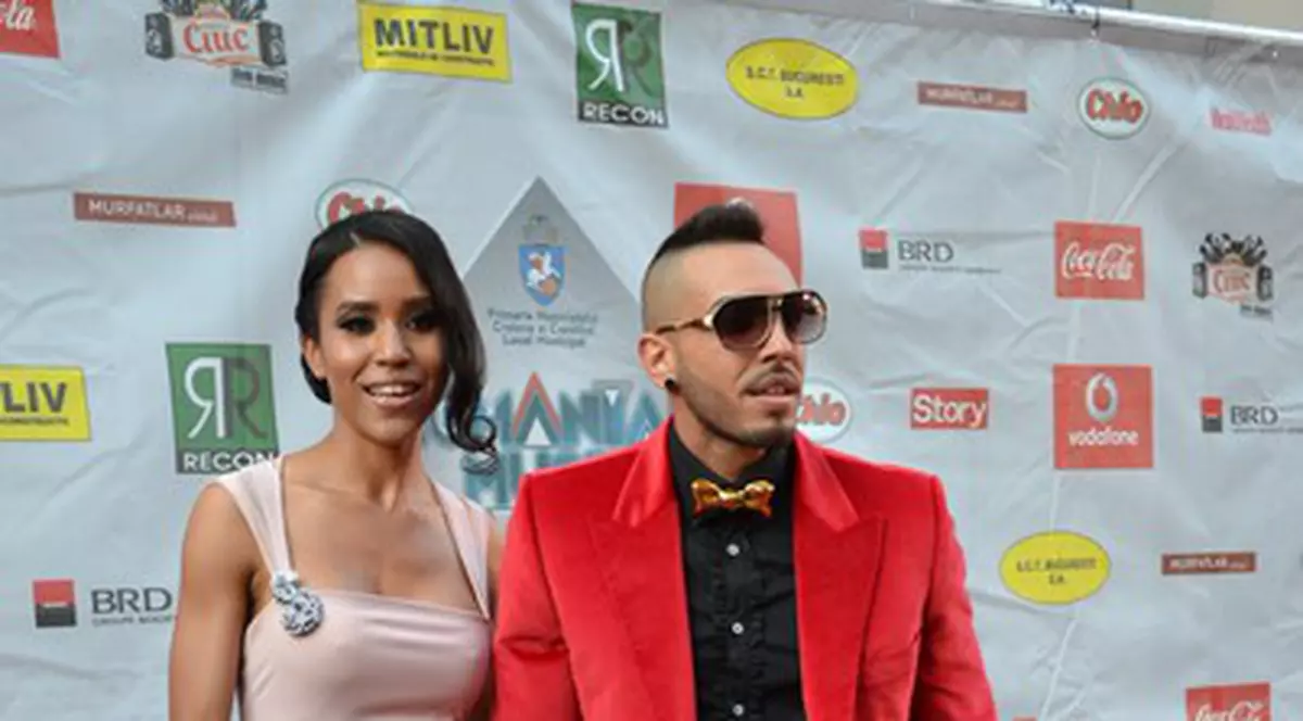 Soția lui Alex Velea, cu SFÂRCURILE la vedere la Romanian Music Awards | FOTO