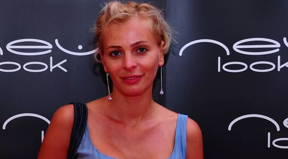 Silvia Pop, terorizată de tată: "A fost alcoolic și făcea zilnic scandal. L-am urât și m-am bucurat când mama a divorțat"