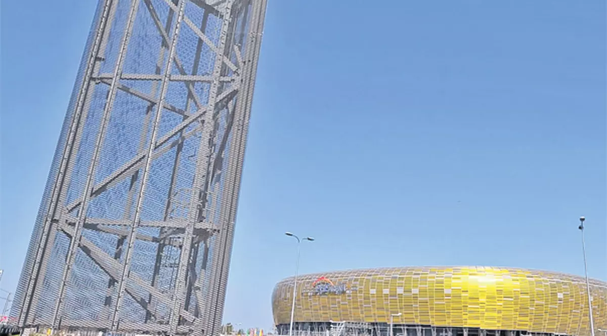 Spaniolii au scris că sunt probleme cu căile de acces la stadionul din Gdansk, gazdele poloneze răspund dur: "Sunteţi idioţi, totul e OK!"