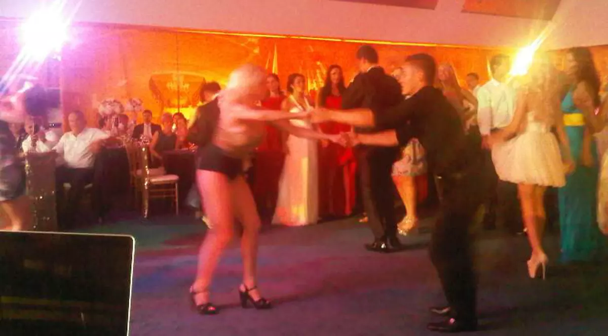 Torje s-a încins pe ringul de dans cu o dansatoare profesionistă | FOTO EXCLUSIV