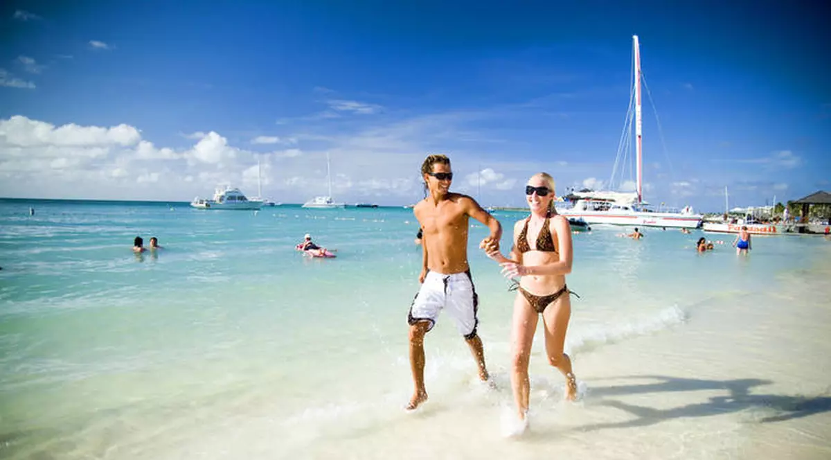 O duc prost românii? Uite în ce vacanţe ”o ard” unii!