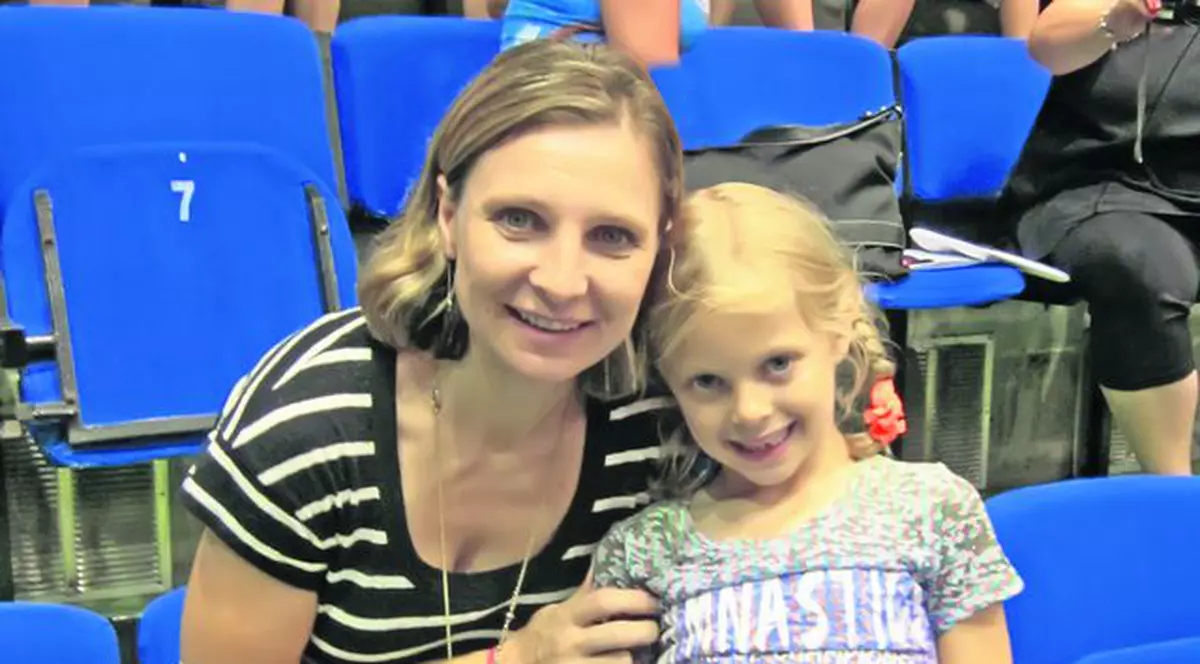 Daniela Silivaş, triplă campioană olimpică în 1988, are o fetiţă de 7 ani care se dă în vânt după gimnastică: «Mi-aş dori să-mi calce pe urme»