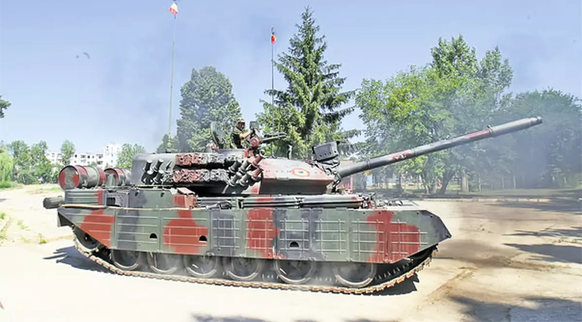 Ne-am plimbat cu tancul românesc, TR-85M1 | FOTO