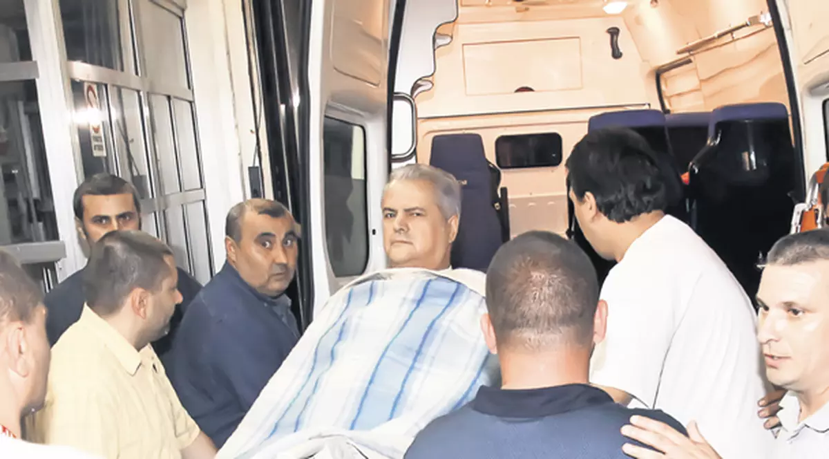 Din spital în spital, până la eliberare