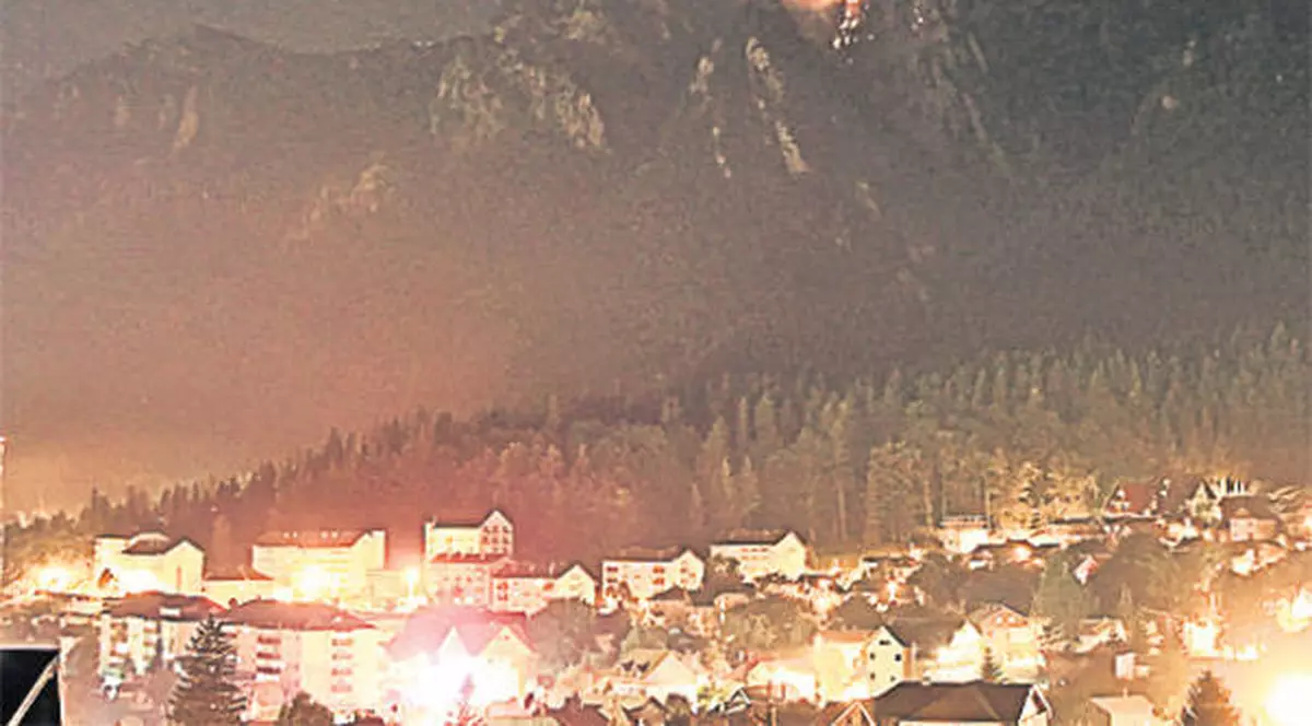 Au reuşit să stingă un focar de incendiu din Bucegi