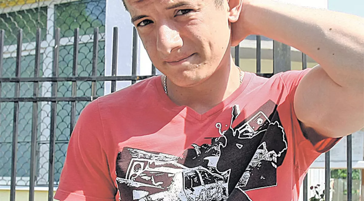 Iată cum îţi sprijini copilul să treacă peste eşecul de la BAC