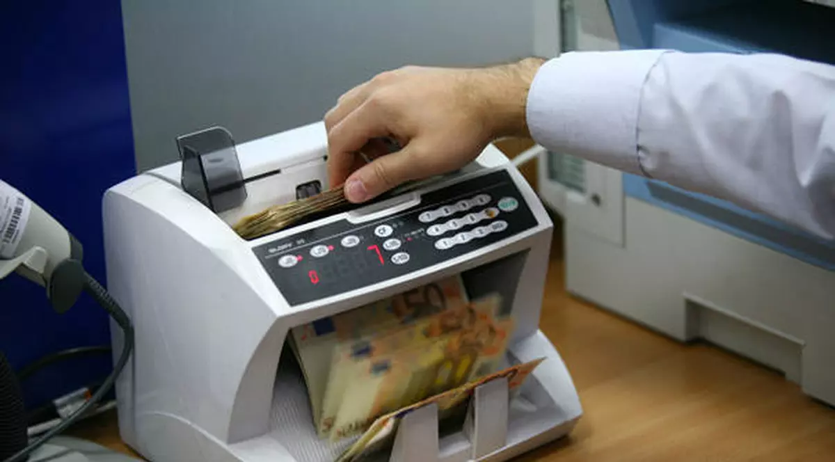 Plata în ”cash”, limitată la 2.000 de euro?