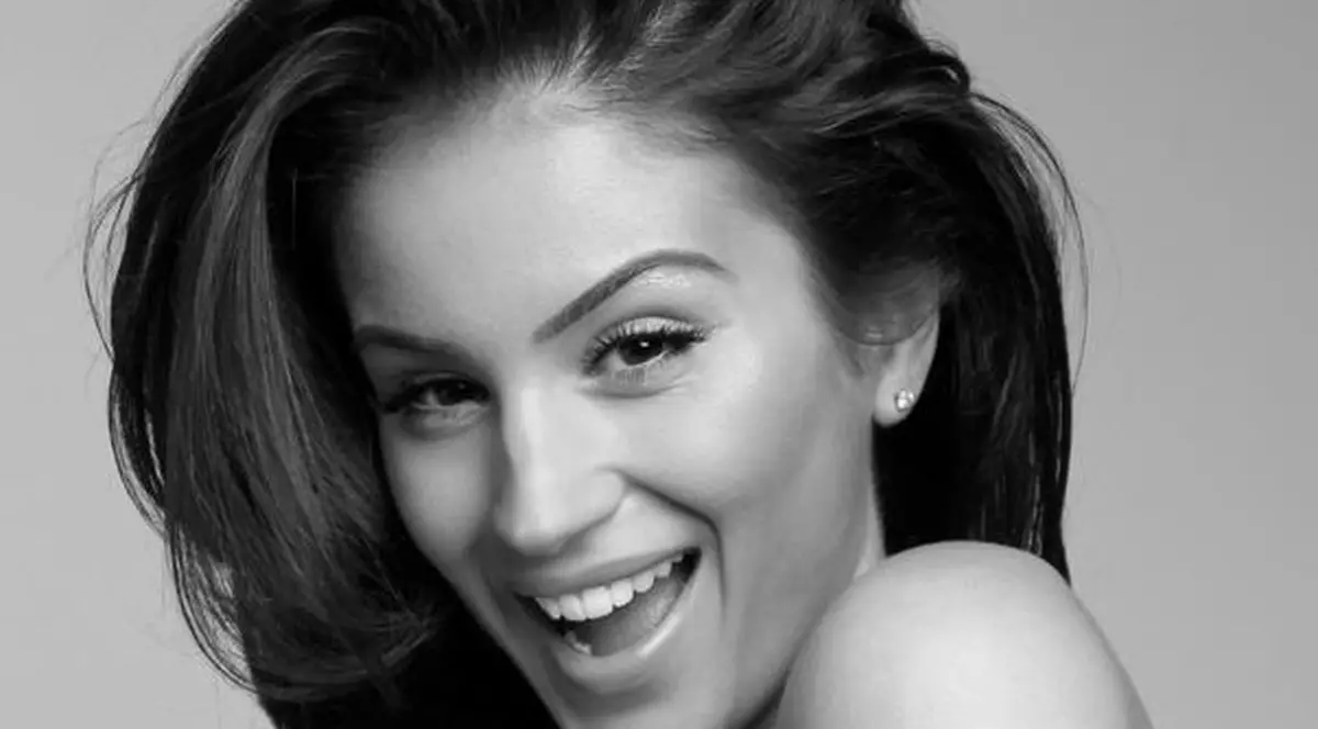 Geanina Ilieş: "Aveam 16 ani când m-am sărutat prima dată"