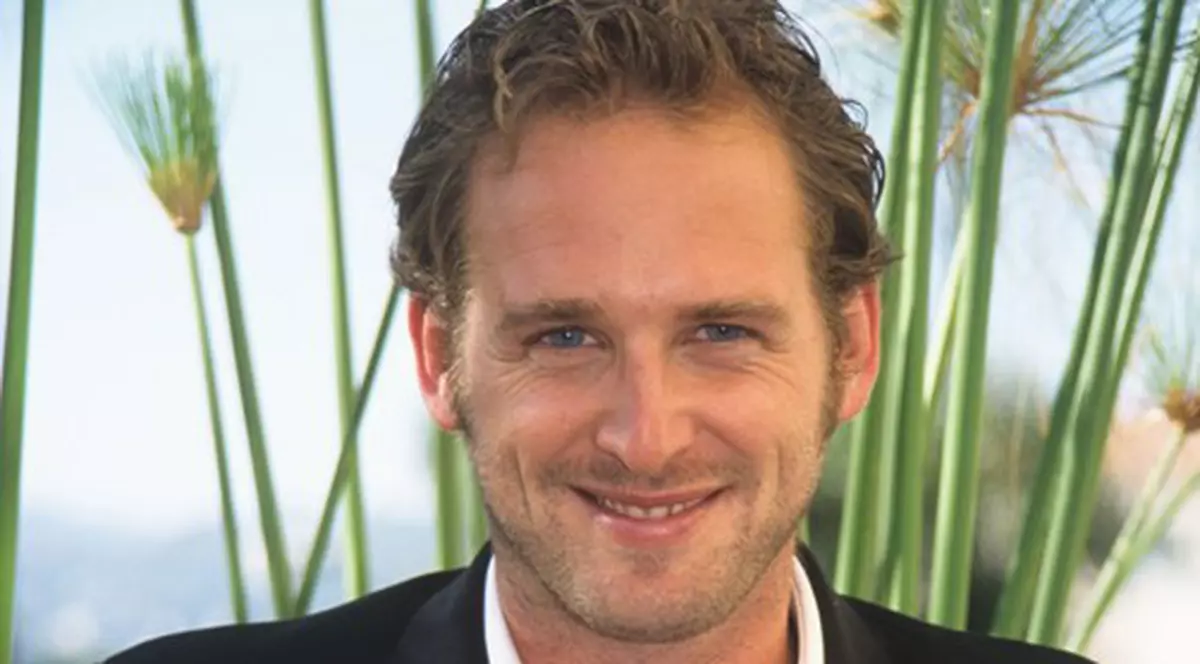 La 41 de ani, actorul Josh Lucas a devenit tată pentru prima dată