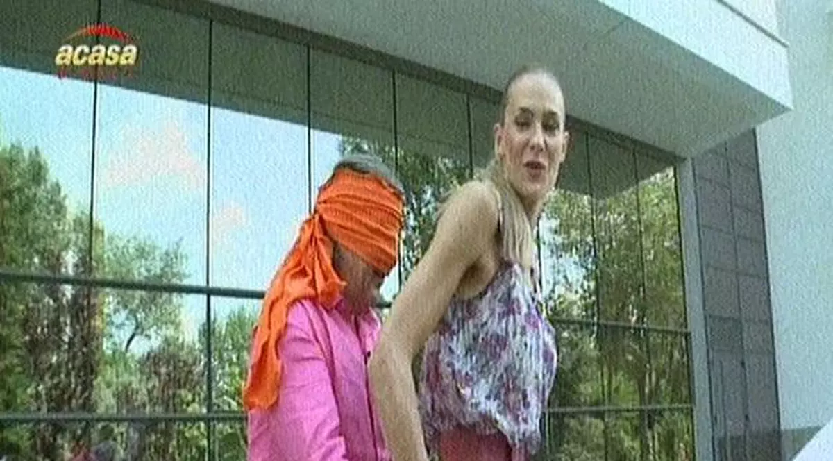 ILIE NĂSTASE, înainte de a-i ATINGE COAPSELE ROXANEI CIUHULESCU: ”Pe KIM KARDASHIAN AM PIPĂIT-O deja”