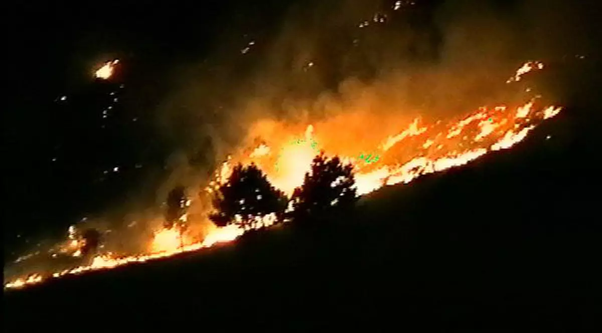 Şedinţă de Urgenţă la MAI pentru incendiile din Bucegi 