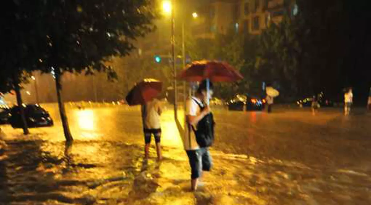 Peste 37 de persoane și-au pierdut viața în urma inundațiilor din China