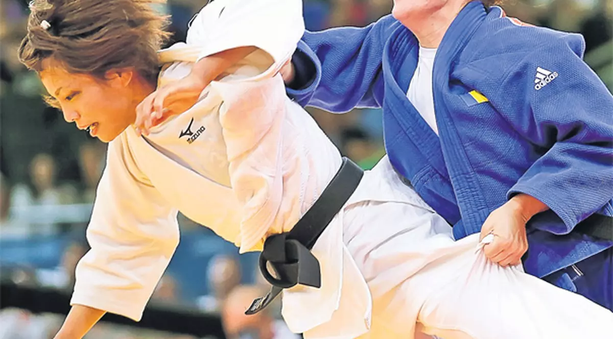 Corina Căprioriu: "Am cedat psihic şi am pierdut aurul"