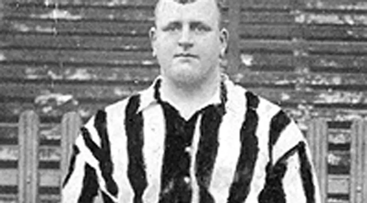 William Foulke, cel mai gras portar din lume, a făcut performanţă, în ciuda dimensiunilor impresionante 