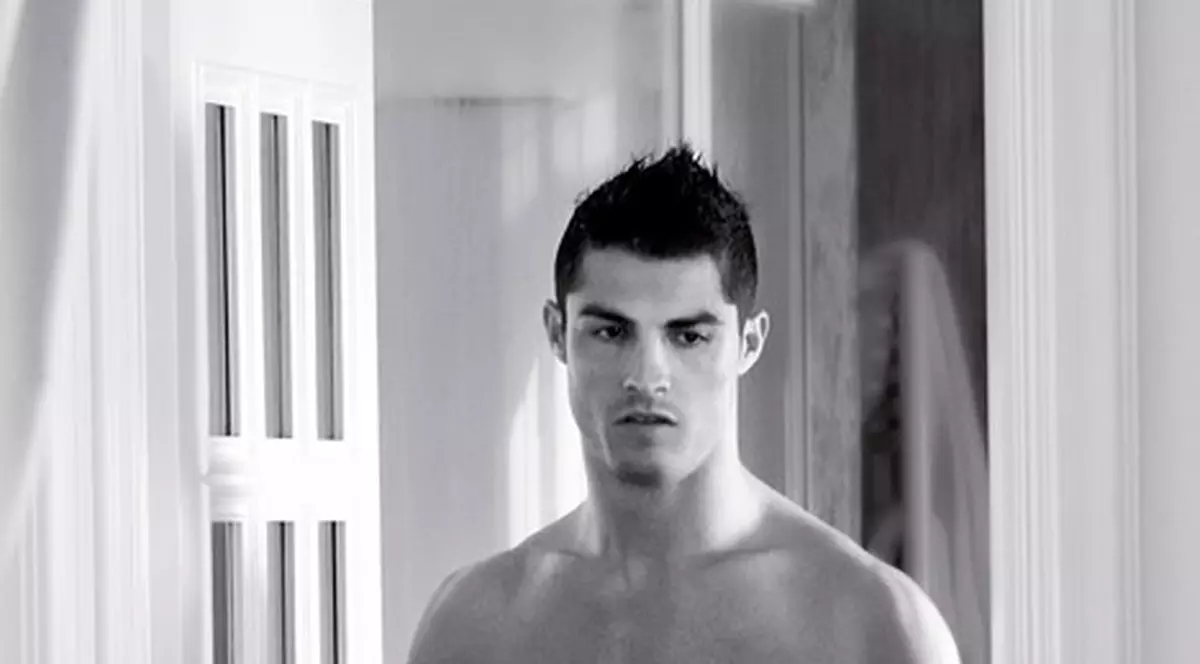 3.000 de abdomene sunt un mizilic pentru el! Uite ce face Cristiano Ronaldo pentru a arăta PERFECT! 