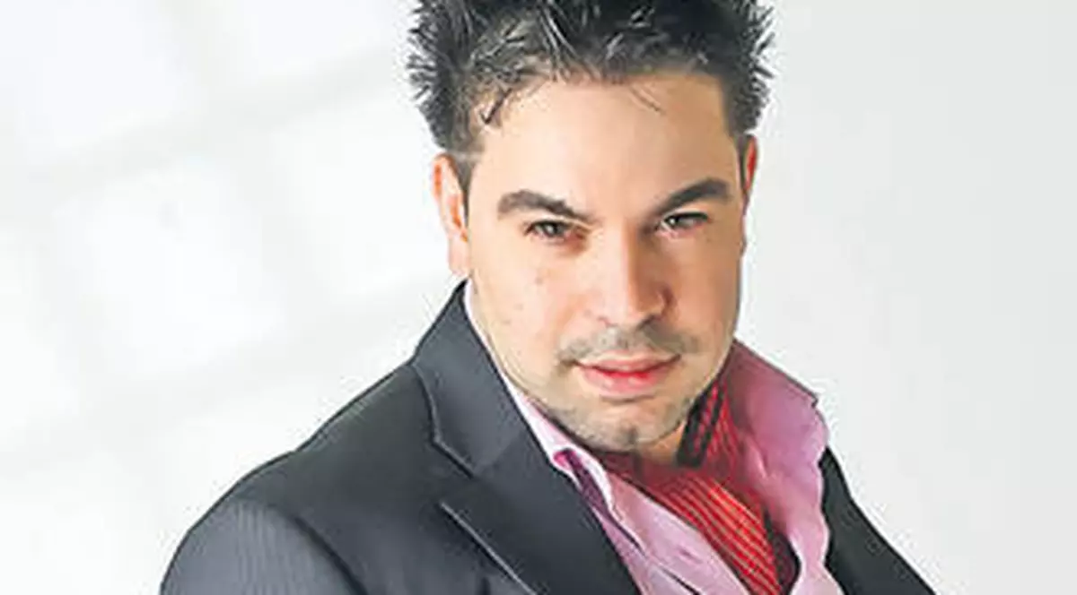 Florin Salam improvizează textele melodiilor pentru a cânta la nunțile de pocăiți: „Dumnezeu mă ajută”