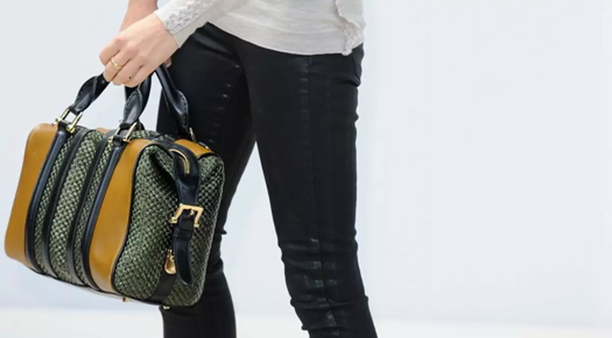 Sienna Miller a devenit mămică pentru prima oară