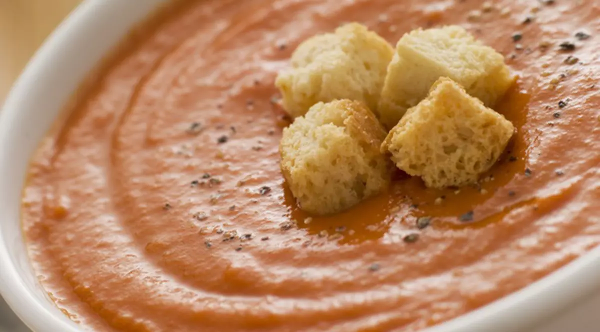 SUPĂ-CREMĂ DE ARDEI  