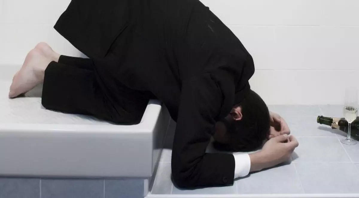 FENOMEN HALUCINANT PRINTRE TINERI. O obsesie care a ieşit la lumină pe neaşteptate