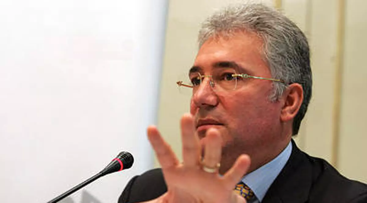 Reacția lui Adriean Videanu, după REZULTATELE PARȚIALE ale REFERENDUMULUI: ”Vă rog să nu-l credeți NICIODATĂ pe VICTOR PONTA”