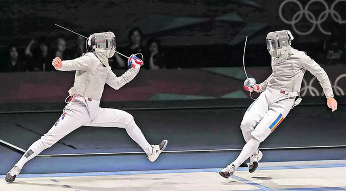 Alexandru Şiriţeanu, vicecampion olimpic la sabie cu echipa, spune că şi acum trăieşte euforia succesului: «Nu m-am trezit din vis»