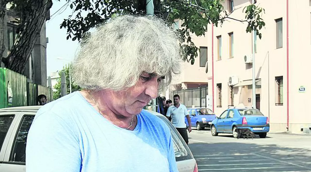 Fizicianul Ancu Dincă a explicat pentru Libertatea de ce Băse s-a protejat de radiaţii malefice