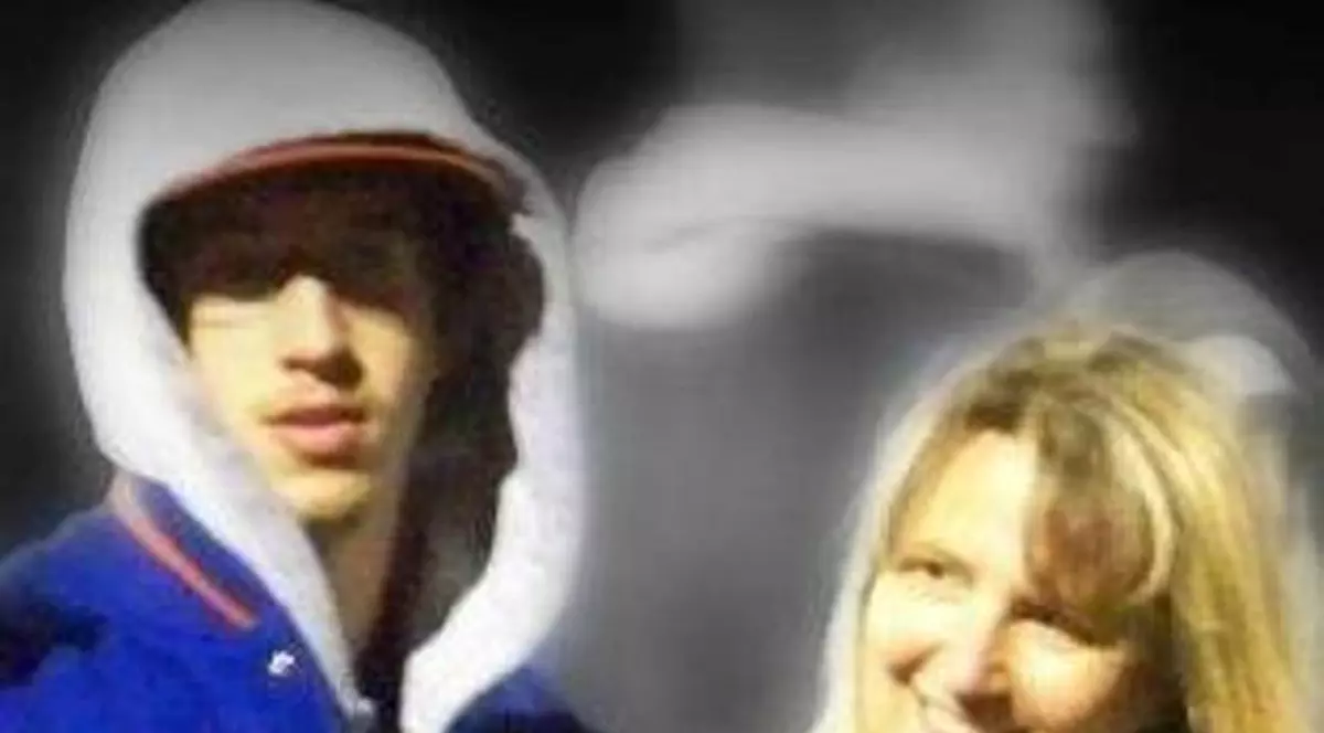 "Nu pot să mă abţin când îi văd aşa tineri!" Mărturisirea profesoarei care a scăpat NEPEDEPSITĂ după ce a sedus mai mulţi MINORI