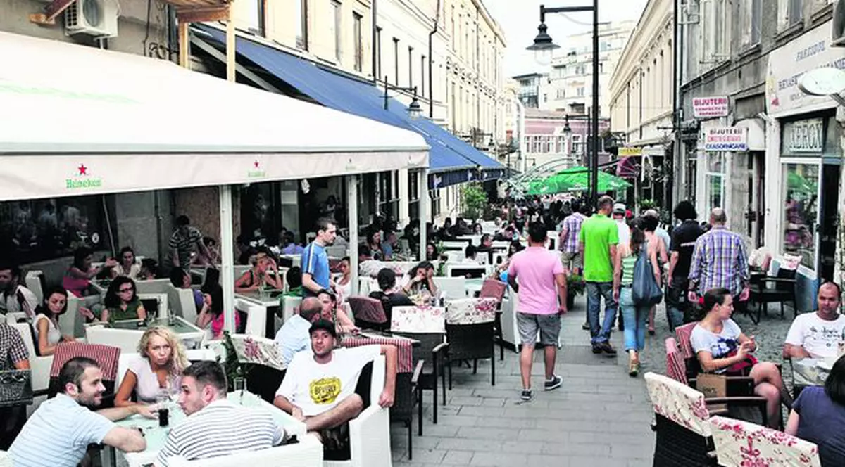 Din cauza străzilor foarte înguste, Pompierii şi ambulanţa nu pot intra în Centrul Istoric