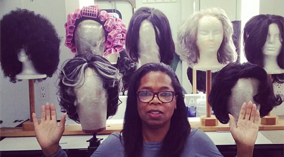 Oprah are nevoie de PERUCI pentru a se simţi bine! Motivul este incredibil!