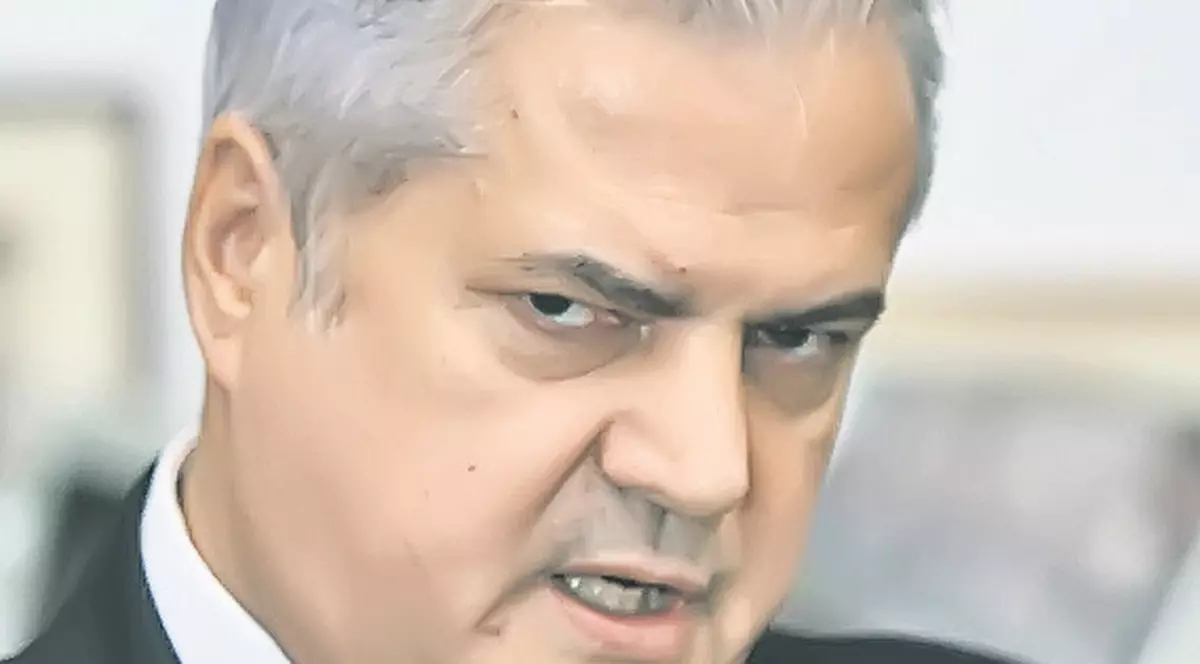 Năstase a fost băgat în celulă!