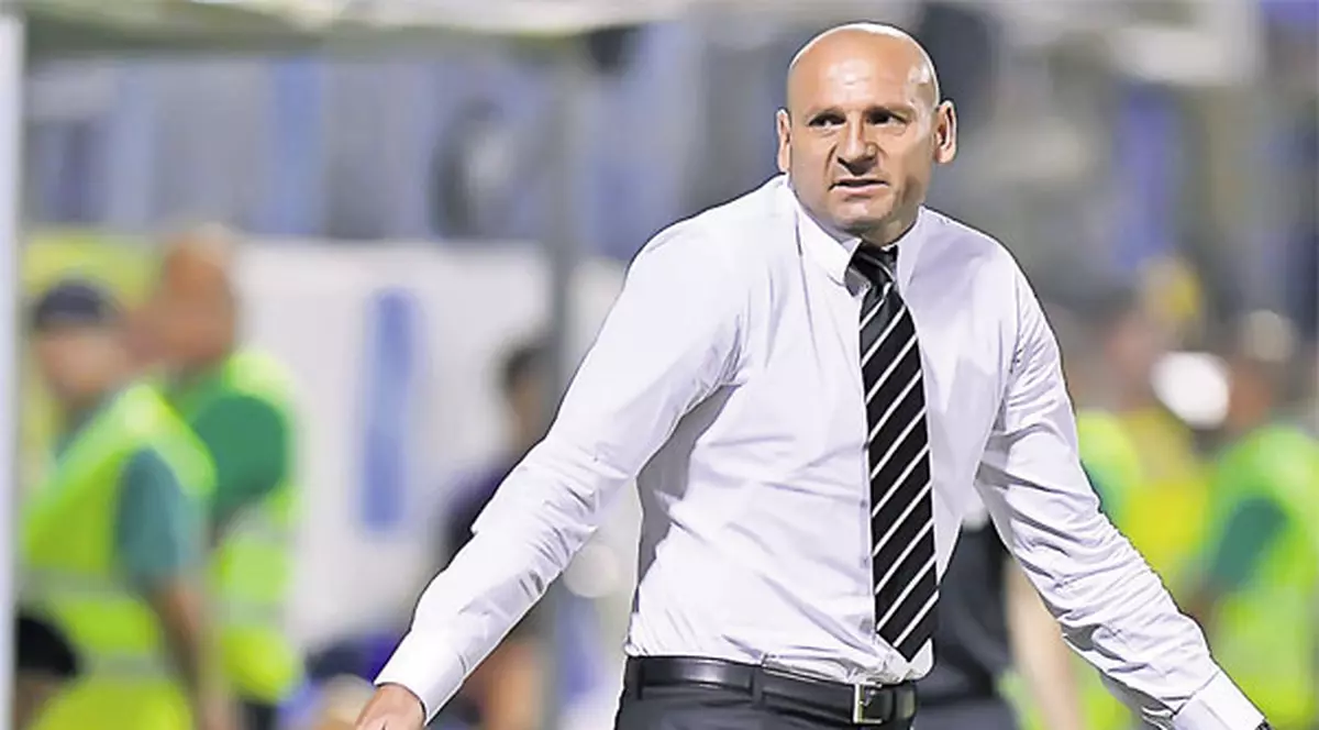 Stelică, tu eşti mic copil! Un tehnician englez deţine recordul celui mai scurt mandat de antrenor din istoria fotbalului