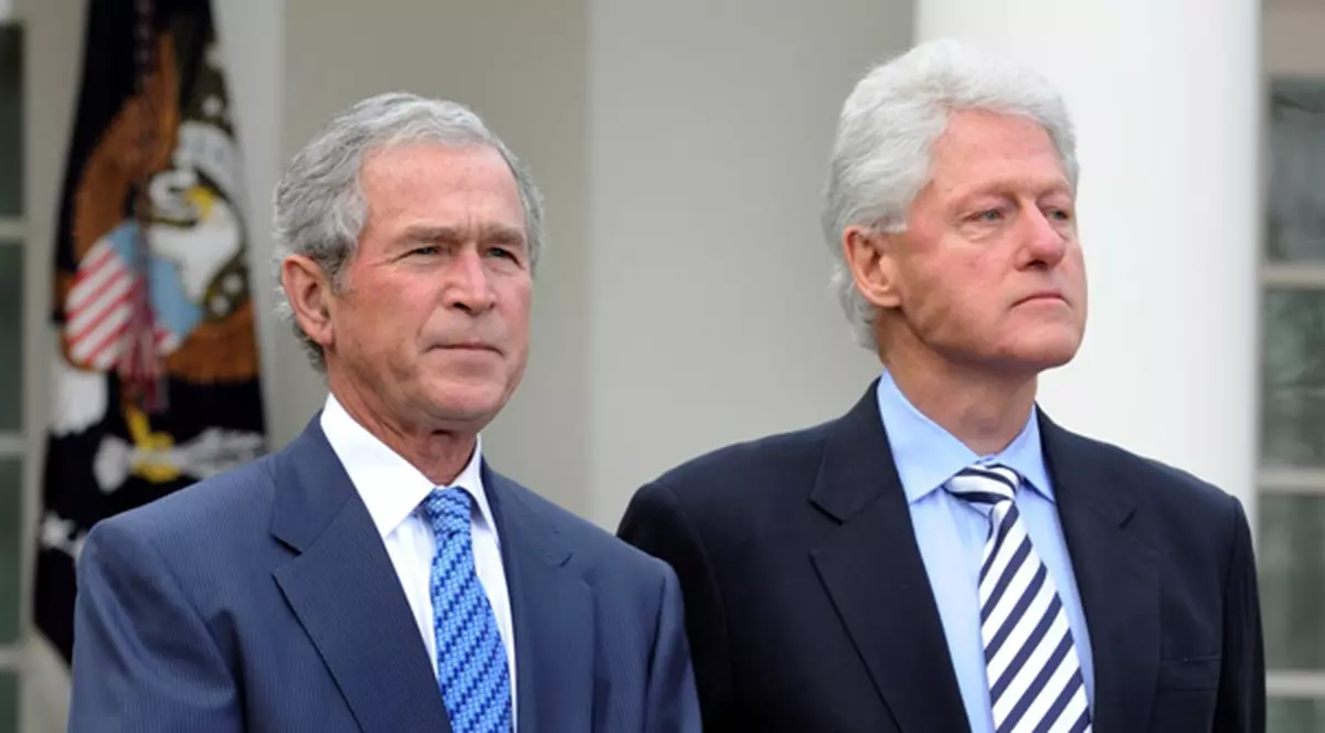 Interesează pe cineva? Un olimpic român la chimie, pe urmele lui Bush și Clinton. A fost admis la Yale!