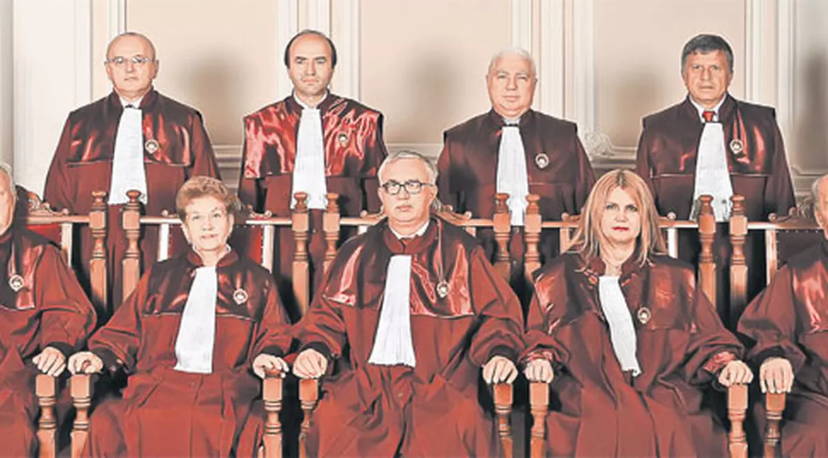 Guvernul vrea ca 3 milioane de români să dispară de pe listele electorale