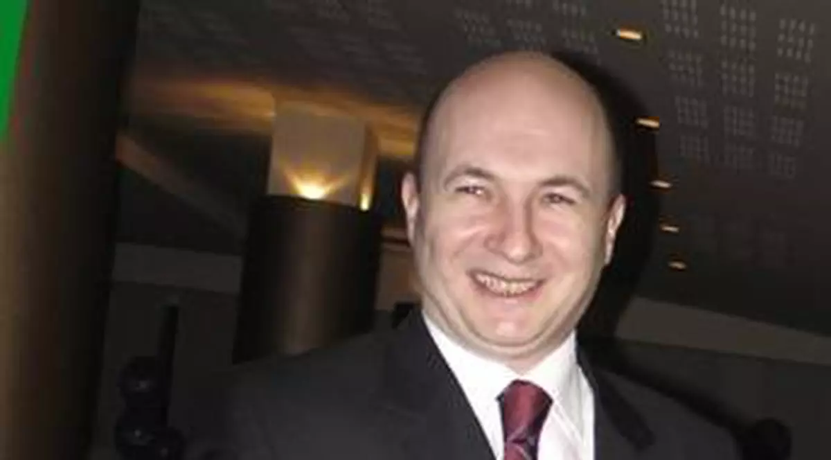 Codrin Ştefănescu îi cere ministrului Mircea Duşa să-i tragă la răspundere pe cei care le-au făcut dosare penale manifestanţilor anti-Băsescu