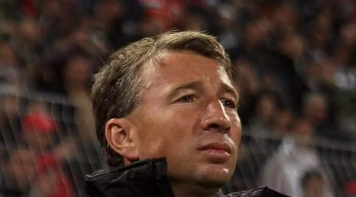 Dan Petrescu, acoperit cu bani de ruşi! Vezi ce echipă îl doreşte 