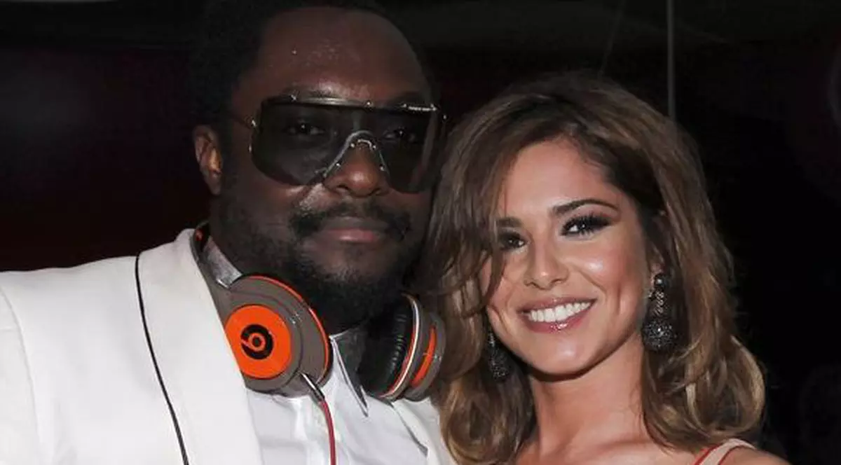 Cheryl Cole şi Will.i.am, răniţi într-un accident de maşină