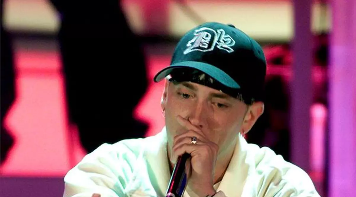 Eminem şi Pink au colaborat pentru o nouă melodie