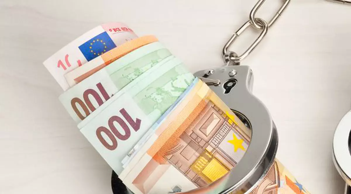 DNA: O persoană care a produs statului un prejudiciu de peste un milion de euro, trimisă în judecată