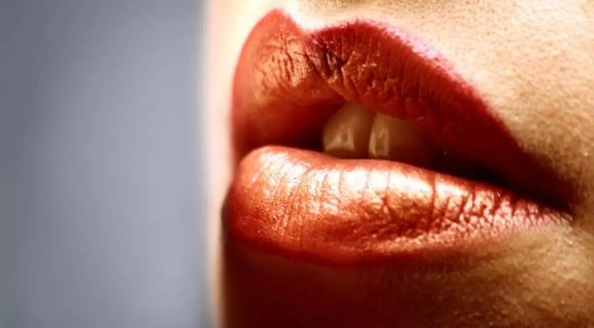 Iată ce trebuie să faci ca să arăţi MAI TÂNĂRĂ ÎN 30 DE MINUTE