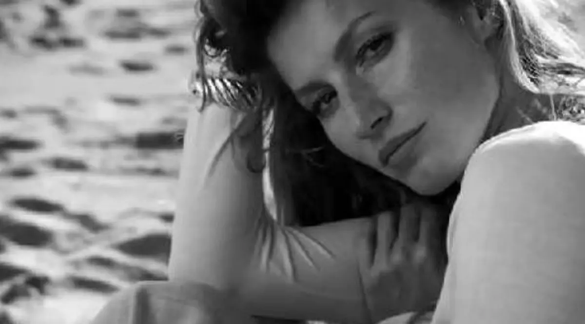 Nu vă ENERVEAZĂ când fac asta? MINCIUNA pe care o spun TOATE vedetele, însă REALITATEA este alta! VIDEO 