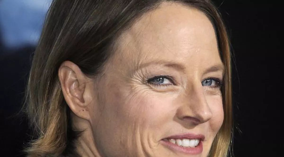 Jodie Foster o susţine pe Kristen Stewart după ce aceasta l-a înşelat pe Robert 