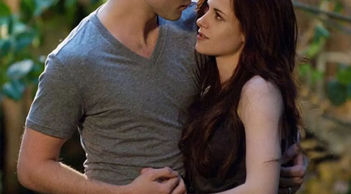 Kristen Stewart şi Robert Pattinson din nou împreună!