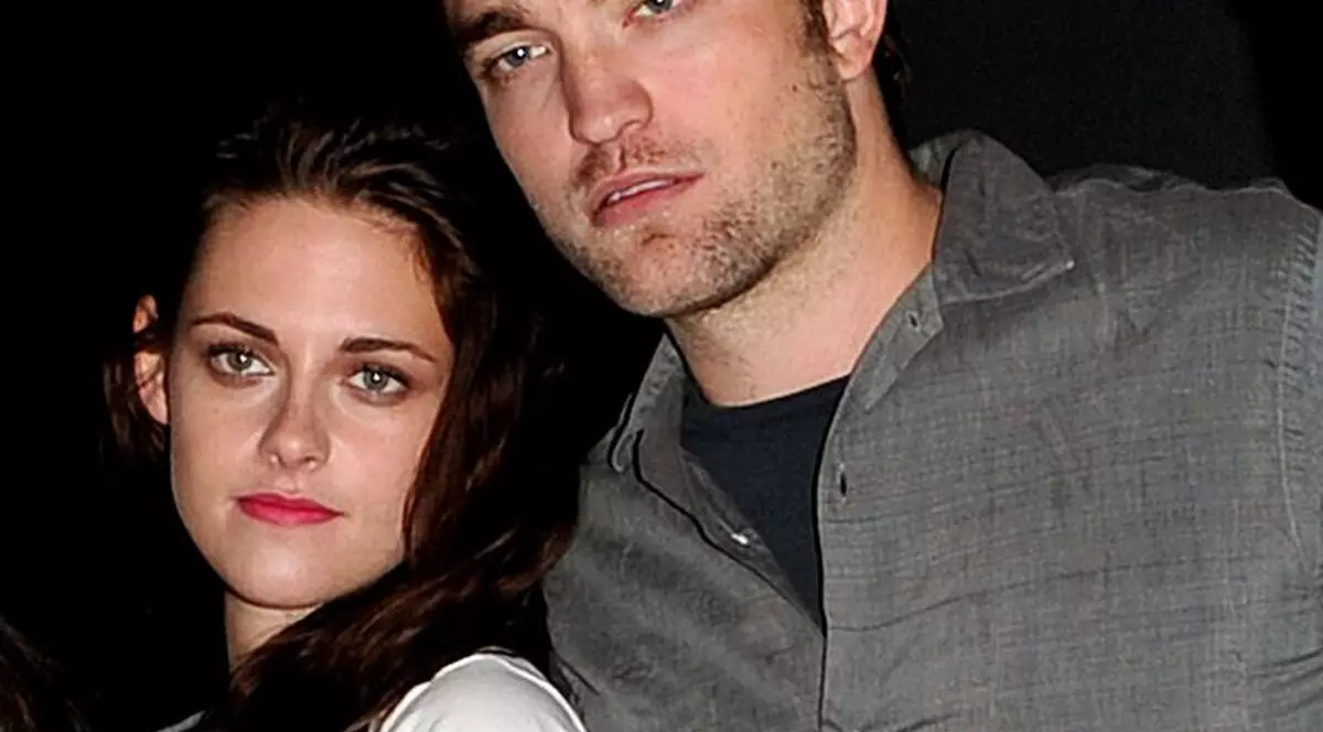 Kristen Stewart îl IMPLORĂ pe Robert Pattinson să se întoarcă la ea. Uite ce GEST DISPERAT a făcut şi cum a reacţionat actorul!